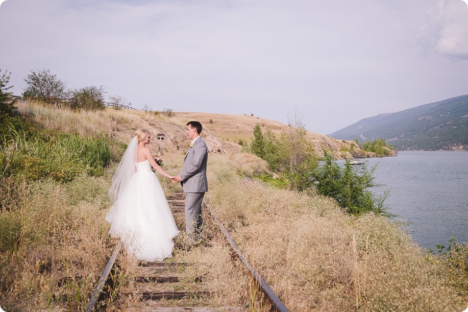 Vernon-Barn-wedding_Silver-Sage-Stables_vintage-decor_Kalamalka-lake-farm_Okanagan-photographer__by-Kevin-Trowbridge-photography_Kelowna_171524