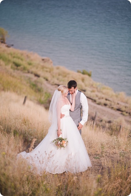 Vernon-Barn-wedding_Silver-Sage-Stables_vintage-decor_Kalamalka-lake-farm_Okanagan-photographer__by-Kevin-Trowbridge-photography_Kelowna_175355