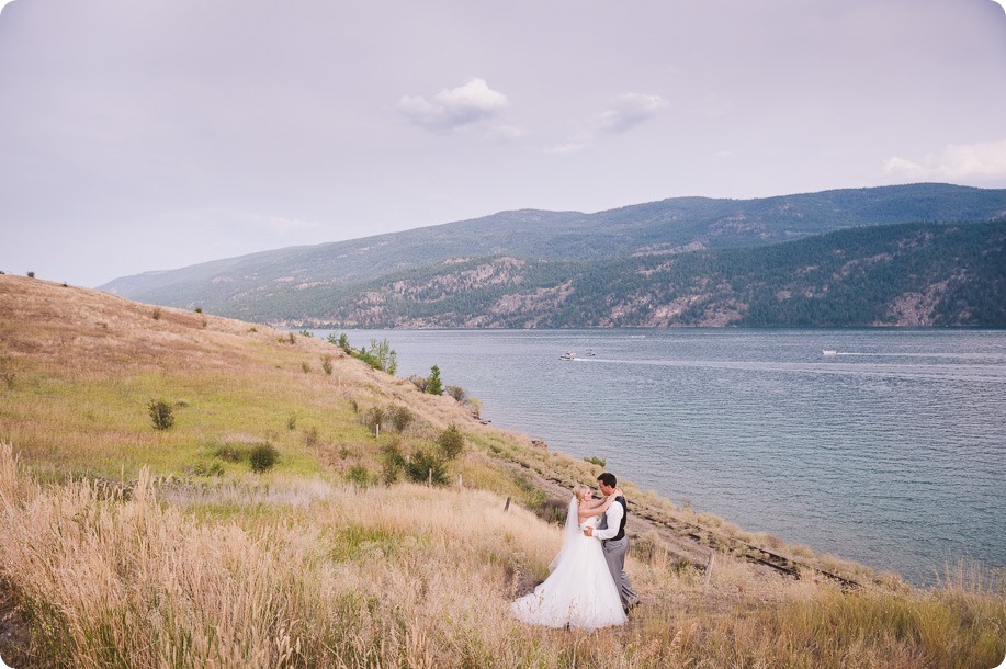 Vernon-Barn-wedding_Silver-Sage-Stables_vintage-decor_Kalamalka-lake-farm_Okanagan-photographer__by-Kevin-Trowbridge-photography_Kelowna_175635