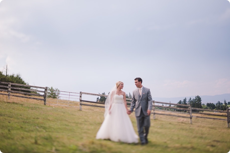 Vernon-Barn-wedding_vintage-decor_Kalamalka-lake-farm-Okanagan-photographer_33_by-Kevin-Trowbridge-photography_Kelowna