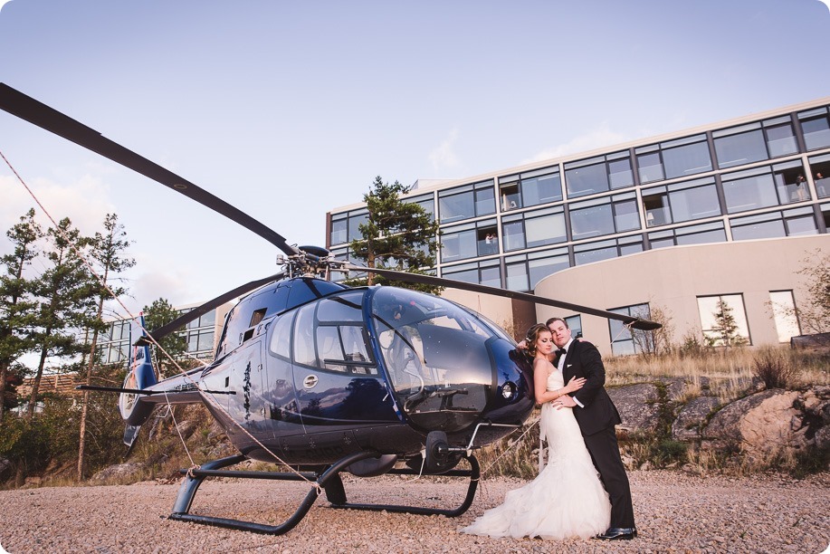 Sparkling-Hill-wedding_Gatsby-gold-glam_Okanagan-photographer_Victoria-and-Callum_by-Kevin-Trowbridge-photography_Kelowna_180839
