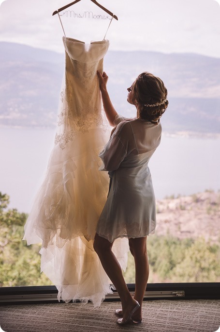 Sparkling-Hill-wedding_Gatsby-gold-glam_Okanagan-photographer_Victoria-and-Callum_by-Kevin-Trowbridge-photography_Kelowna_134028
