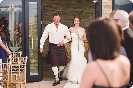 Sparkling-Hill-wedding_Gatsby-gold-glam_Okanagan-photographer_Victoria-and-Callum_by-Kevin-Trowbridge-photography_Kelowna_141344