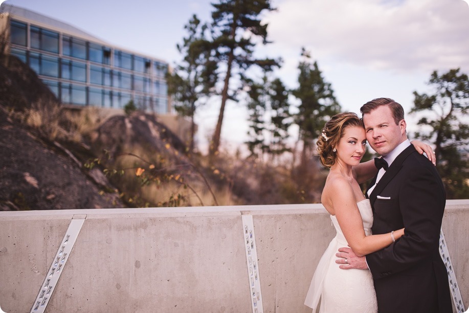 Sparkling-Hill-wedding_Gatsby-gold-glam_Okanagan-photographer_Victoria-and-Callum_by-Kevin-Trowbridge-photography_Kelowna_161925