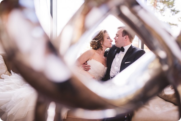 Sparkling-Hill-wedding_Gatsby-gold-glam_Okanagan-photographer_Victoria-and-Callum_by-Kevin-Trowbridge-photography_Kelowna_164126