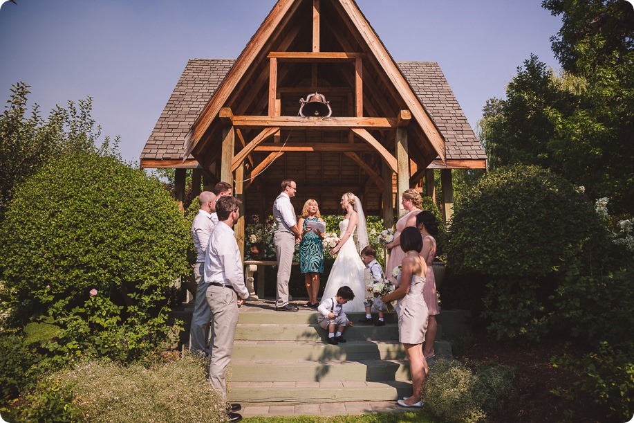 Elysium-Gardens-wedding_Hotel-Eldorado_Ice-Cream-Truck_Okanagan-Lake-portraits_137_by-Kevin-Trowbridge-photography_Kelowna