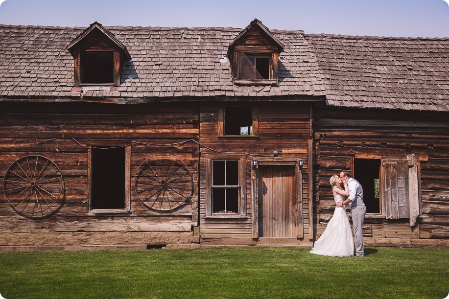 Elysium-Gardens-wedding_Hotel-Eldorado_Ice-Cream-Truck_Okanagan-Lake-portraits_54_by-Kevin-Trowbridge-photography_Kelowna