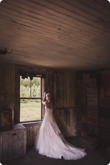 Elysium-Gardens-wedding_Hotel-Eldorado_Ice-Cream-Truck_Okanagan-Lake-portraits_56_by-Kevin-Trowbridge-photography_Kelowna