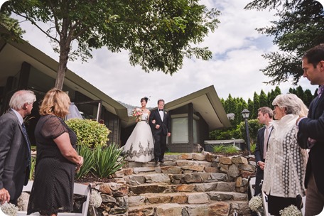 Penticton-Wedding_waterfront-Linden-Gardens_black-white_143_by-Kevin-Trowbridge-photography_Kelowna