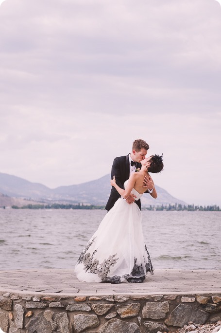 Penticton-Wedding_waterfront-Linden-Gardens_black-white_263_by-Kevin-Trowbridge-photography_Kelowna