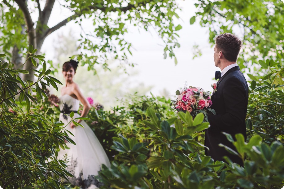 Penticton-Wedding_waterfront-Linden-Gardens_black-white_353_by-Kevin-Trowbridge-photography_Kelowna