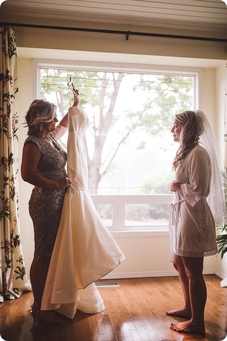 Cedar-Creek-ceremony_Hotel-Eldorado-reception_Kelowna-wedding_Vintage-Origami-geometric_pies-vintage-car_by-Kevin-Trowbridge-photography_Kelowna_135657