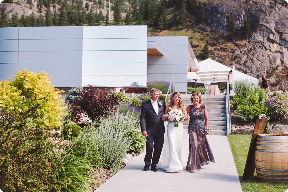 Painted-Rock-Wedding_Penticton_vineyard-lake-view_Created-Lovely_Classic-Creations_Sherrisse-and-Steven__by-Kevin-Trowbridge-28