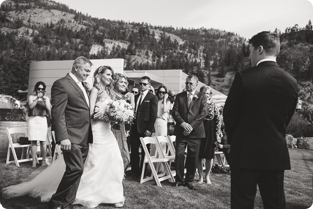 Painted-Rock-Wedding_Penticton_vineyard-lake-view_Created-Lovely_Classic-Creations_Sherrisse-and-Steven__by-Kevin-Trowbridge-33