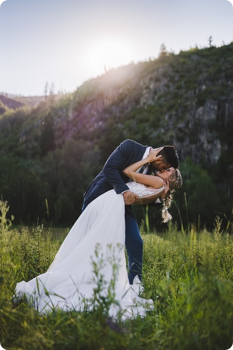 Okanagan-Barn-wedding_Dolan-Creek-Farm_vintage-decor_Salmon-Arm_Okanagan-photographer__by-Kevin-Trowbridge-photography_Kelowna_184556