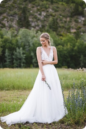 Okanagan-Barn-wedding_Dolan-Creek-Farm_vintage-decor_Salmon-Arm_Okanagan-photographer__by-Kevin-Trowbridge-photography_Kelowna_192327