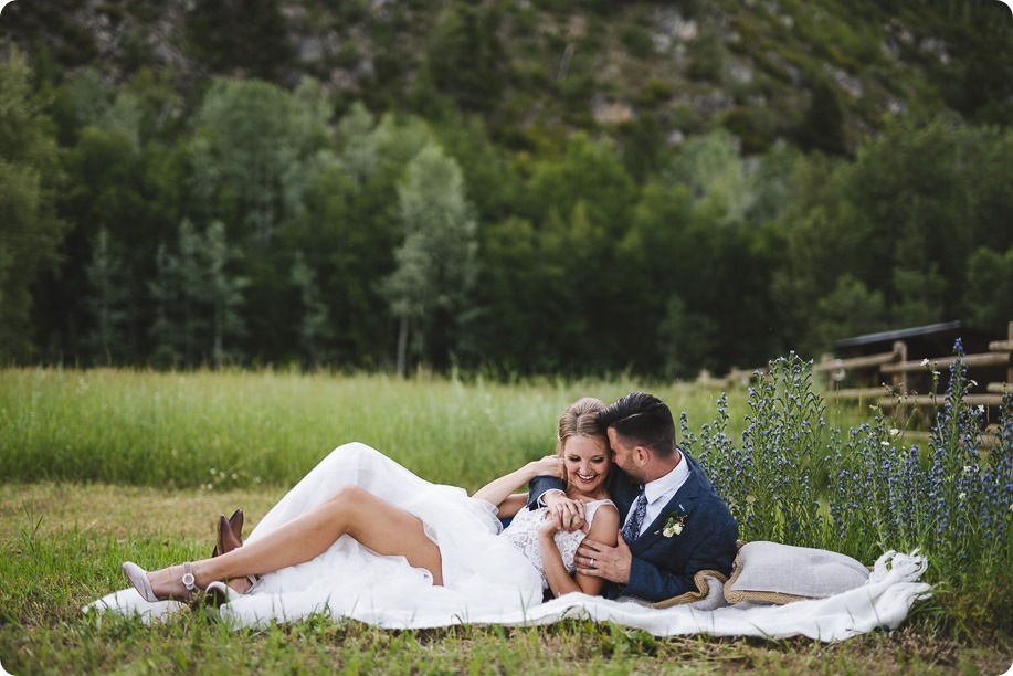 Okanagan-Barn-wedding_Dolan-Creek-Farm_vintage-decor_Salmon-Arm_Okanagan-photographer__by-Kevin-Trowbridge-photography_Kelowna_192643