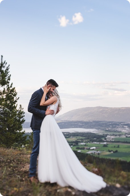 Okanagan-Barn-wedding_Dolan-Creek-Farm_vintage-decor_Salmon-Arm_Okanagan-photographer__by-Kevin-Trowbridge-photography_Kelowna_202051