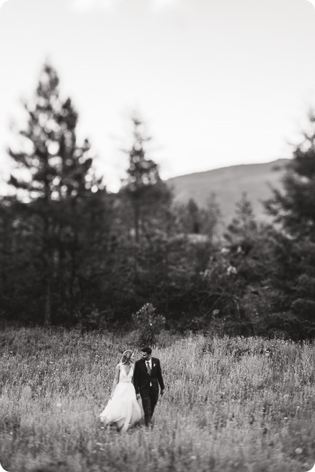 Okanagan-Barn-wedding_Dolan-Creek-Farm_vintage-decor_Salmon-Arm_Okanagan-photographer__by-Kevin-Trowbridge-photography_Kelowna_202920-2