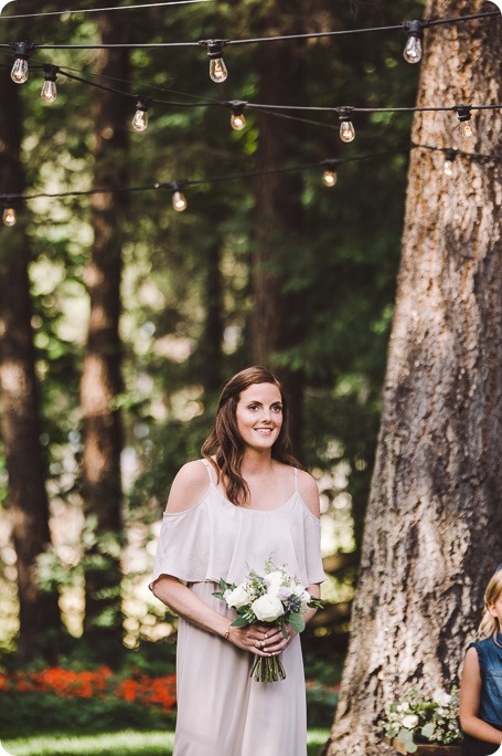 Caldwell-Heritage-Farm-wedding_Kelowna_Okanagan-photographer_Kenzie-and-James__by-Kevin-Trowbridge-photography_Kelowna_173051