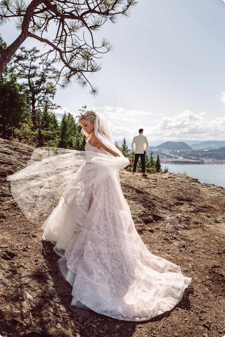 Fitzpatrick-Winery-wedding_Okanagan-Kelowna-Knox-Mountain-couples-portraits_Kyla-and-Nevin-119_by-Kevin-Trowbridge-photography_Kelowna