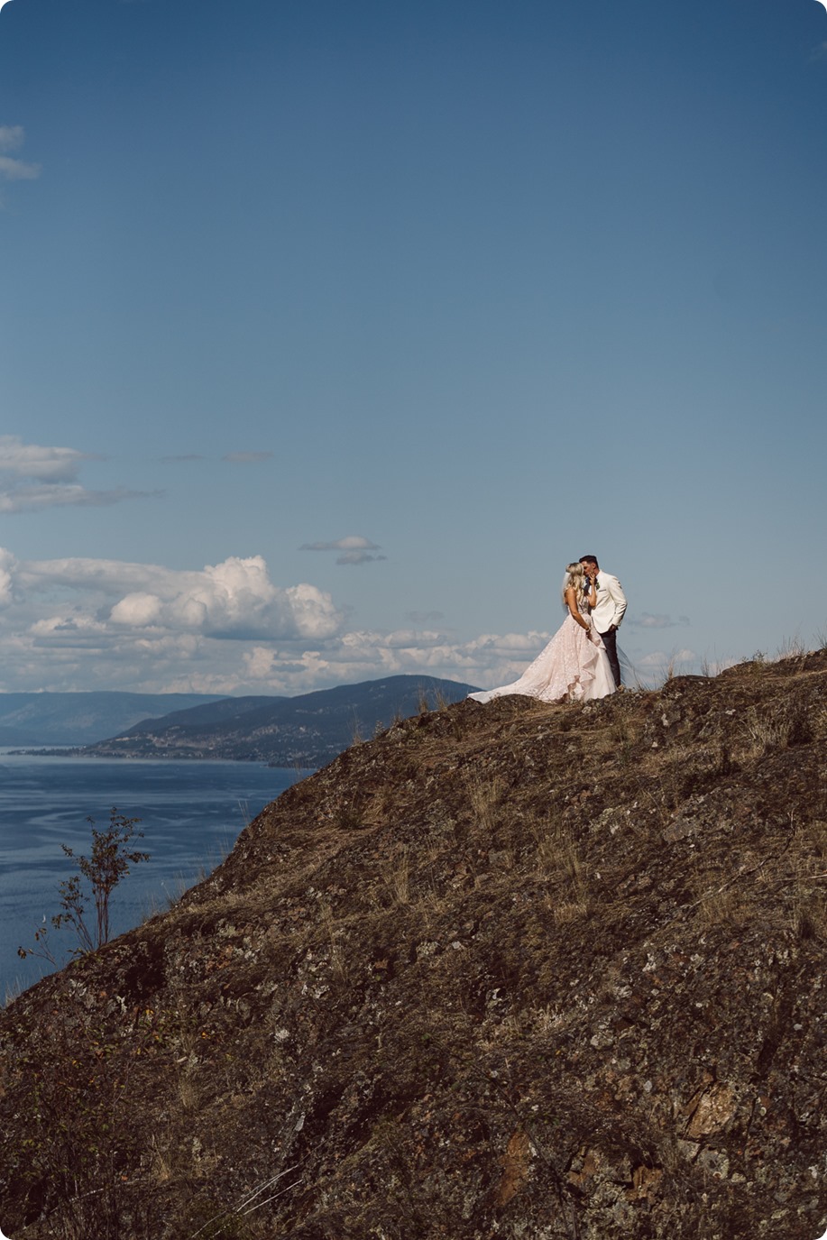 Fitzpatrick-Winery-wedding_Okanagan-Kelowna-Knox-Mountain-couples-portraits_Kyla-and-Nevin-167_by-Kevin-Trowbridge-photography_Kelowna