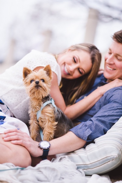 Kelowna-engagement-session-with-dog-on-beach_by-Kevin-Trowbridge-photography-wedding_Kelowna